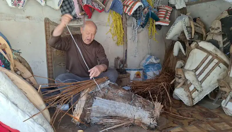 Teknomatik Nesiller: Zamana Yenik Düşen Baba Mesleğini Yaşatıyor